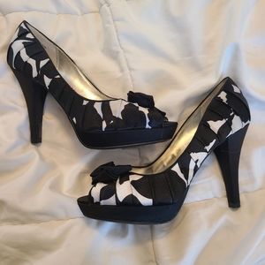Michaelangelo Black and White Heels (Shadow)